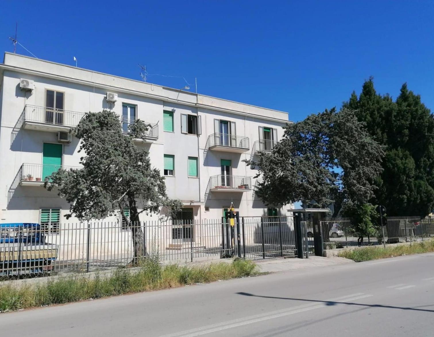 Le Rondini Apartamento Trani Exterior foto